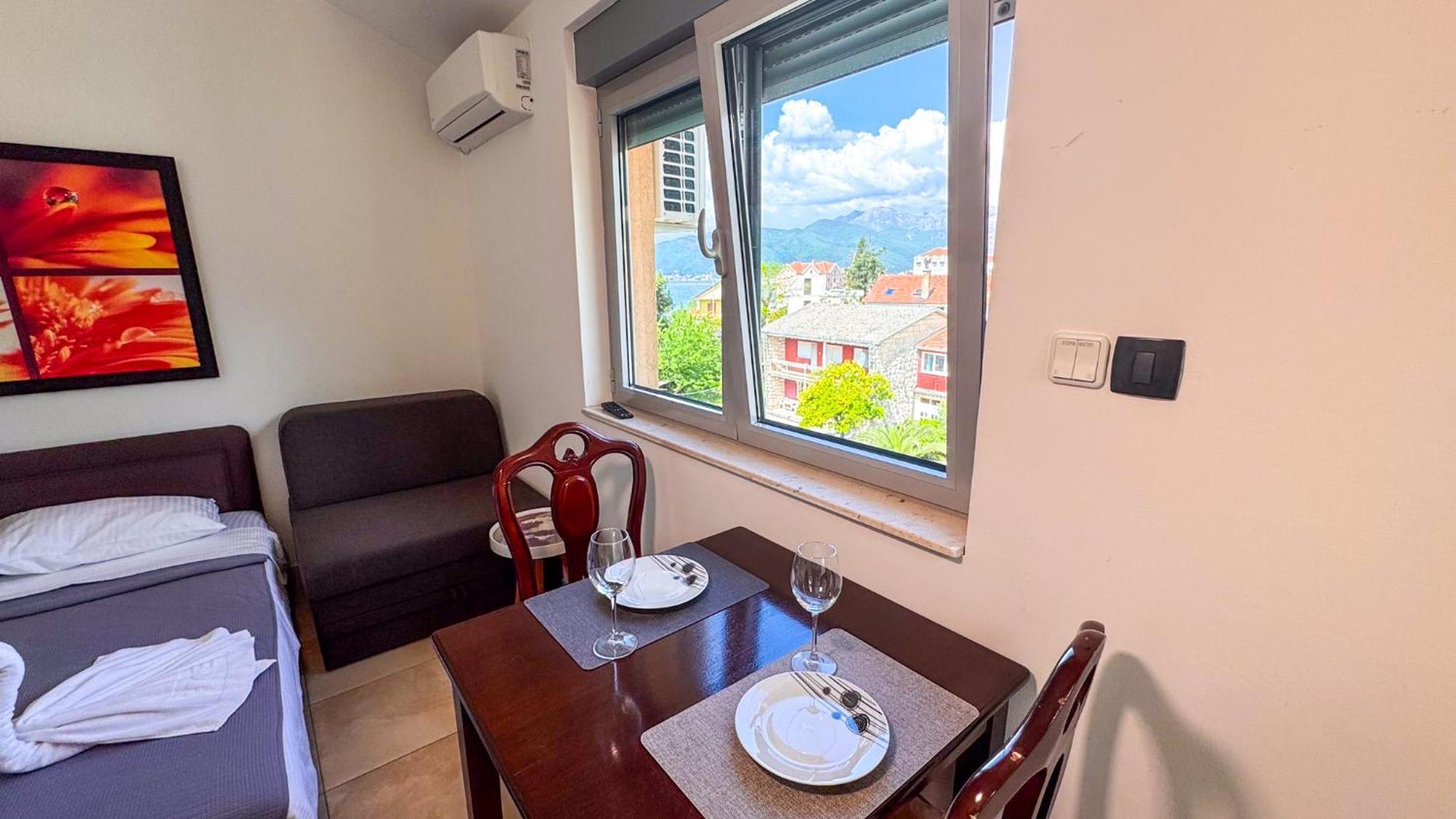 Qumi Apartments Tivat Dış mekan fotoğraf