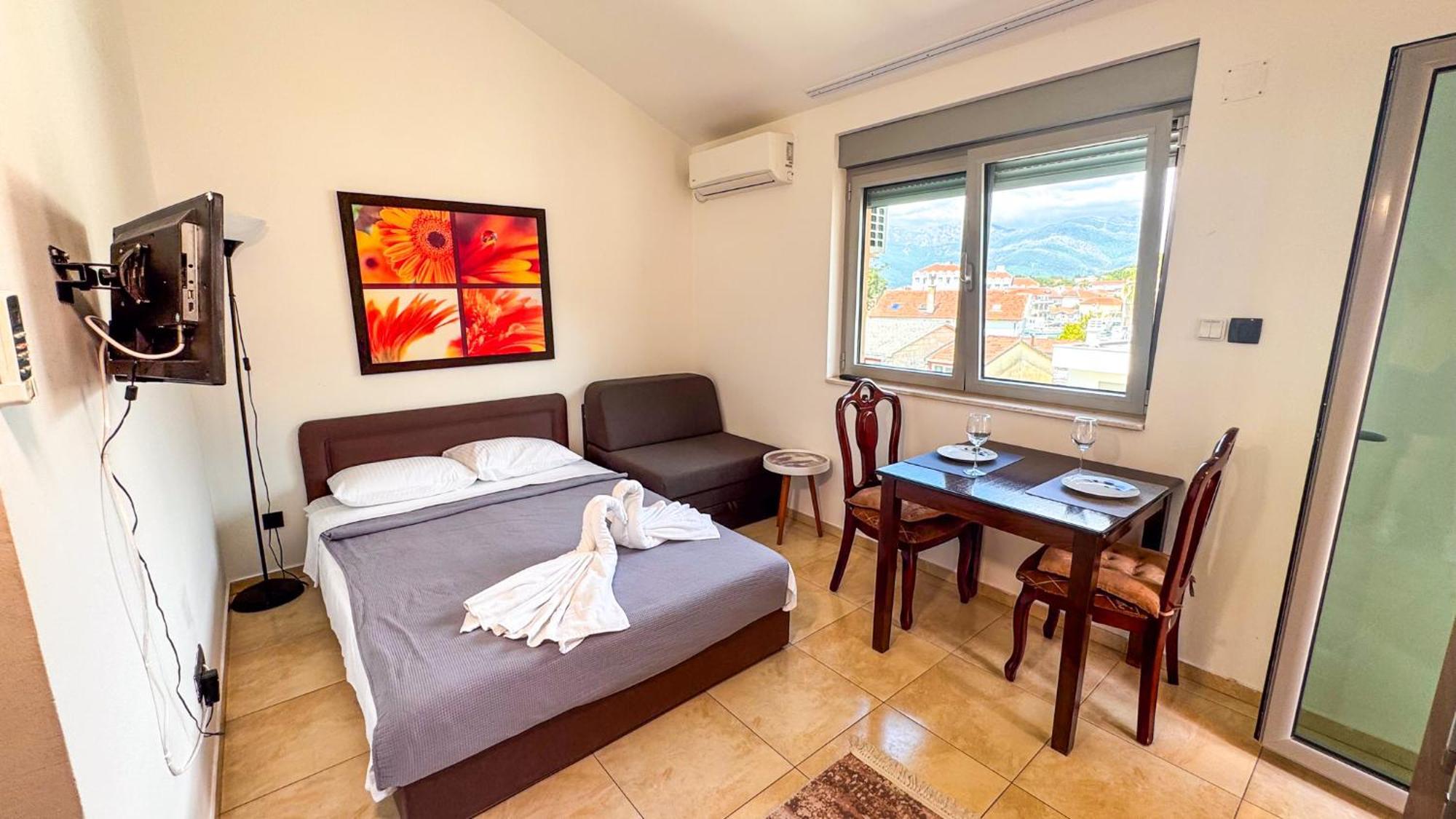 Qumi Apartments Tivat Dış mekan fotoğraf