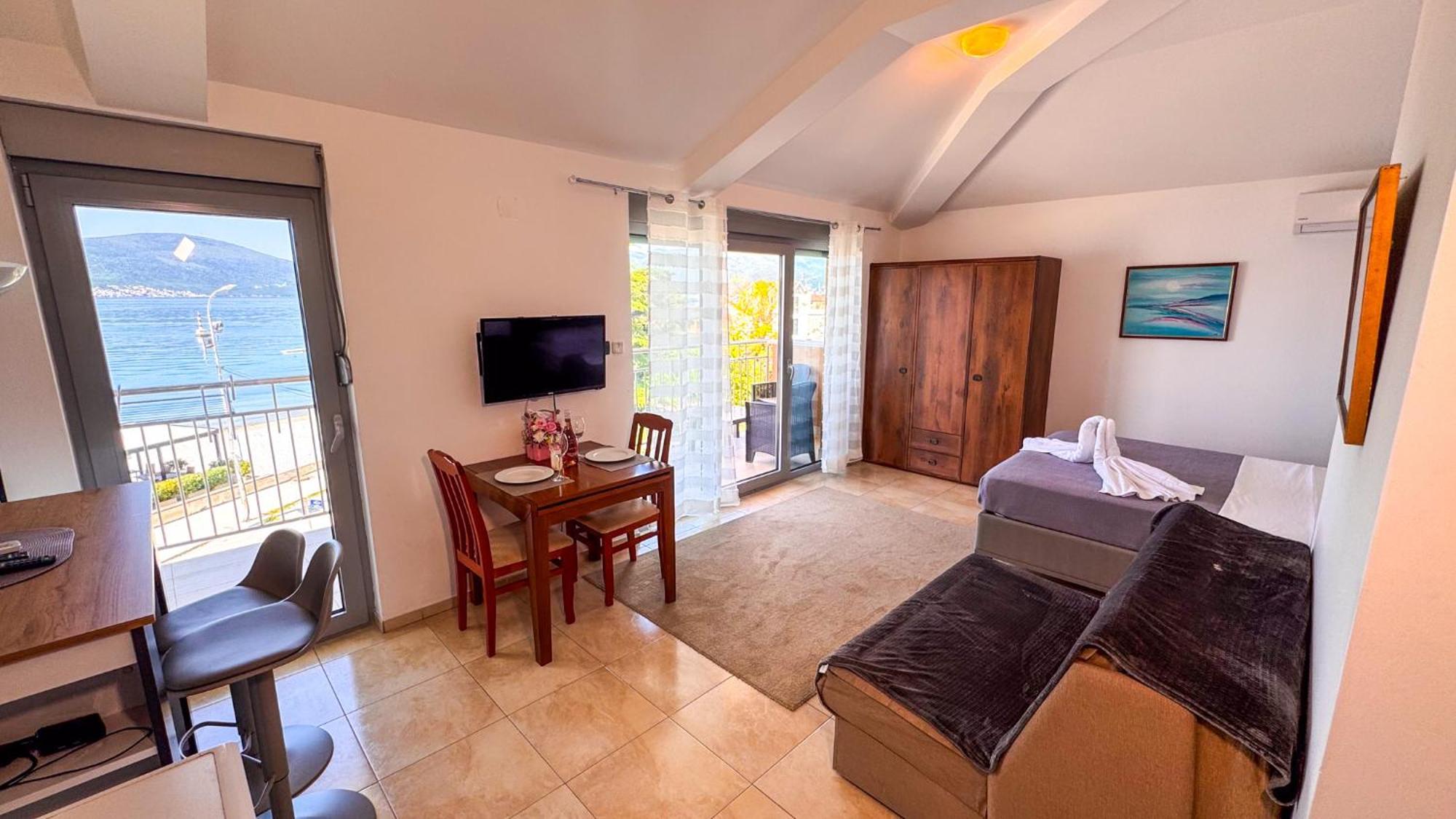 Qumi Apartments Tivat Dış mekan fotoğraf