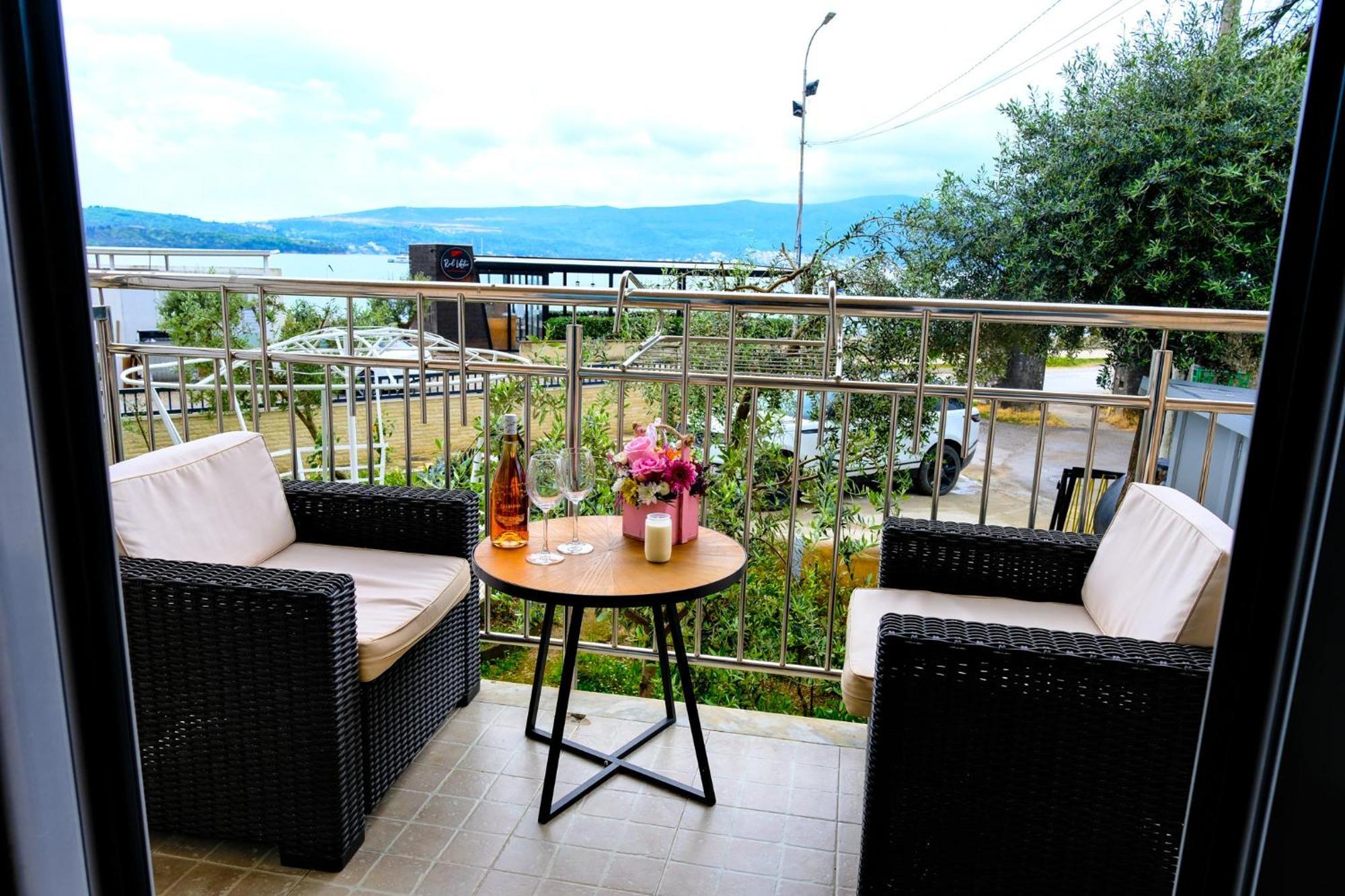 Qumi Apartments Tivat Dış mekan fotoğraf